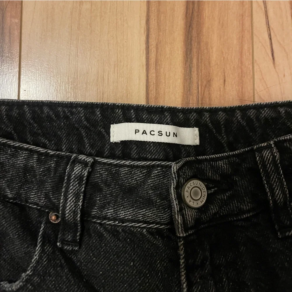 Pacsun mom shorts - Picture 2 of 2